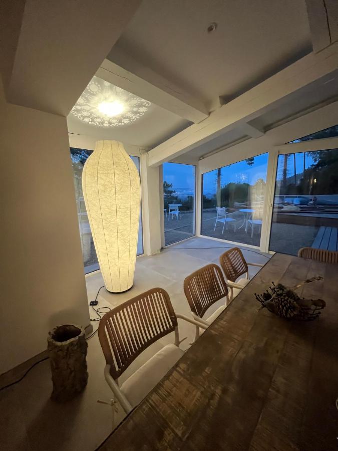 Villa Ormarine, Vue Exceptionnelle Sur La Baie De Cannes Et Le Mercantour Les Adrets-de-l'Estérel Exterior foto