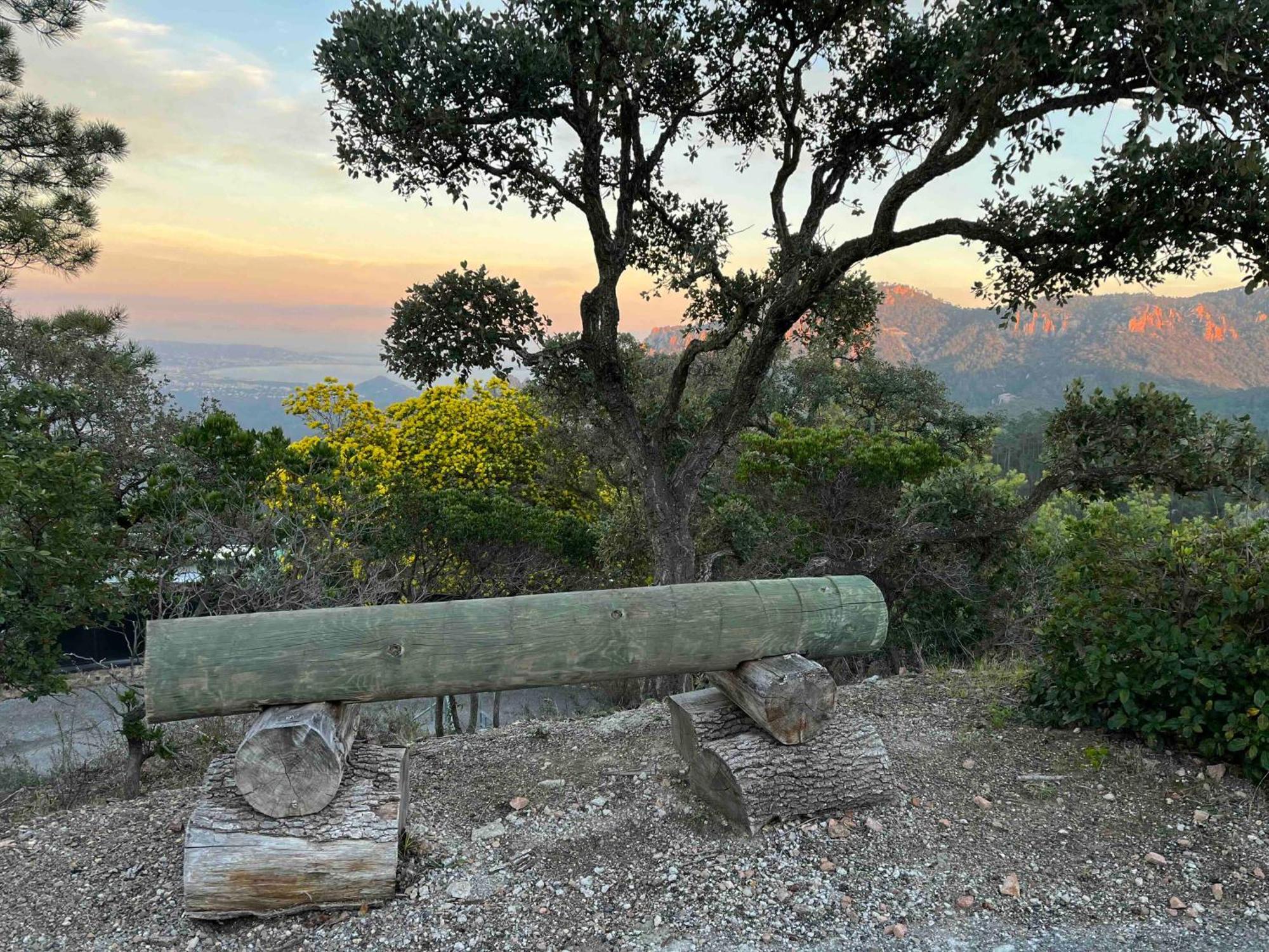 Villa Ormarine, Vue Exceptionnelle Sur La Baie De Cannes Et Le Mercantour Les Adrets-de-l'Estérel Exterior foto